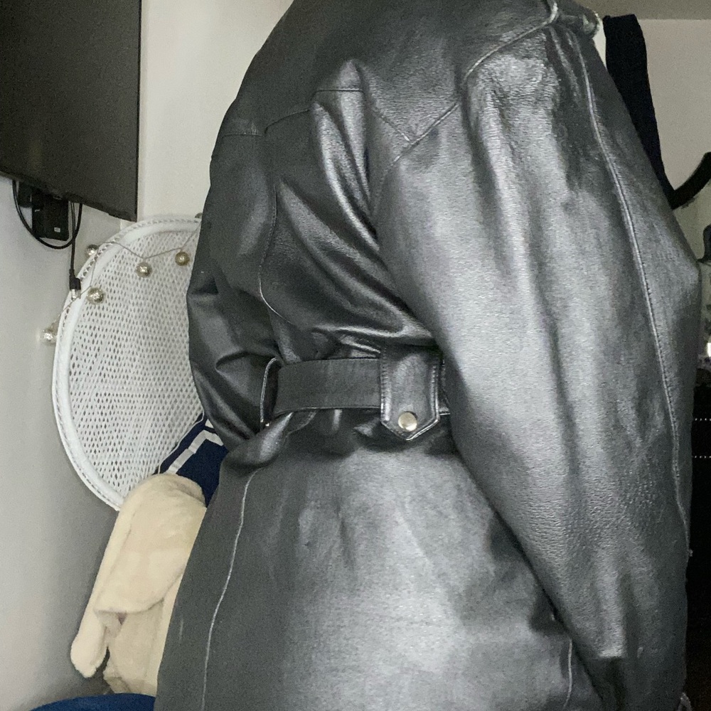 Leather Jacket - Picture 3 of 6